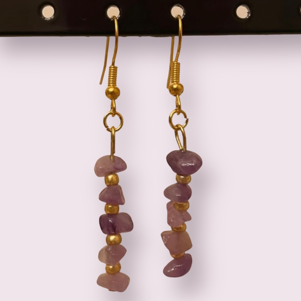 2/11/23*** - 3 for $15 Purple amethyst chip earrings.